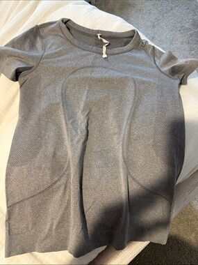 lululemon athletica Gray Short-Sleeve Seamless Top